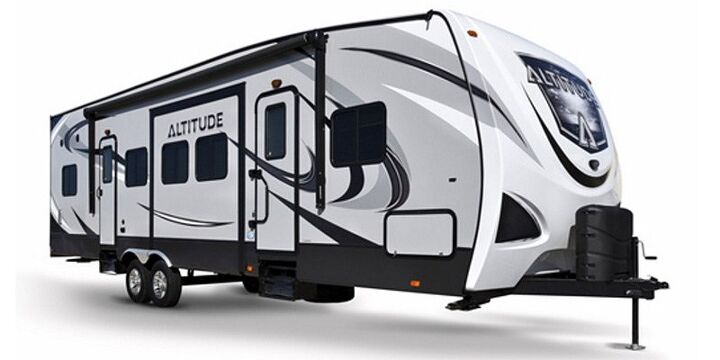 CrossRoads RV Altitude At-282