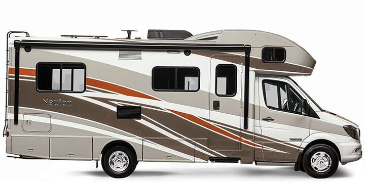 2017 Winnebago Navion 24j